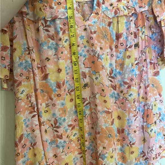 Democracy Plus Size Floral Pink and Yellow Women's Top - Picture 4 of 4